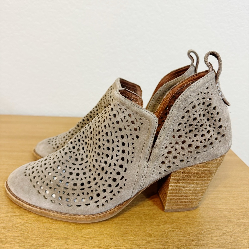 Jeffery Cambell Rosalee Taupe Perforated Ankle Bootie 9.5 Suede